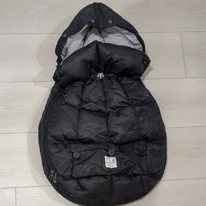 Black Hooded Puffer 7 Am Car Seat Cover